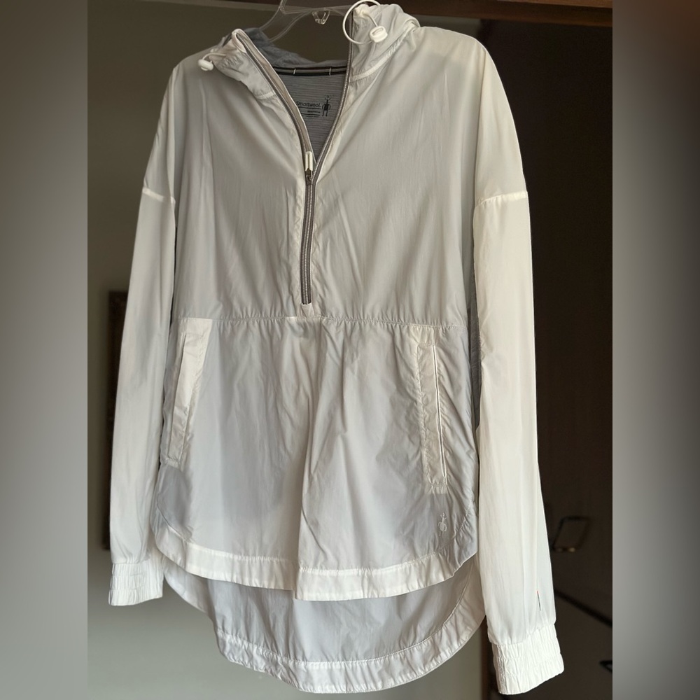 SMARTWOOL 
Lightweight active wear jacket. Perfect condition.
